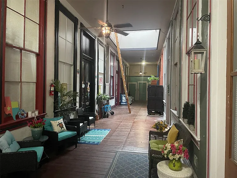 2116 Strand St #206 — Photo 1