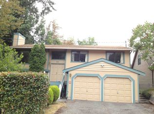 820 NE 105th St, Seattle, WA 98125