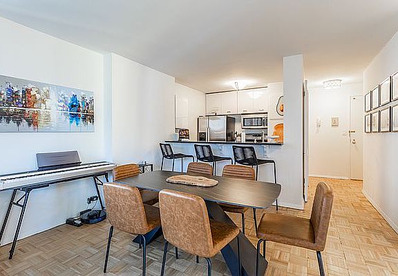 3rd image of 445 5th Ave #24A