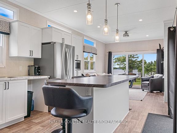 5th image of 1366 Rosseau Lake 2 Rd #2