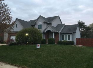8352 Waterford Dr, Lambertville, MI 48144