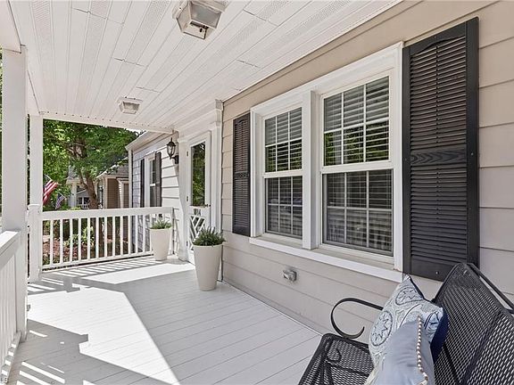 4th image of 1814 Colonial Ave