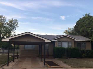 104 E 11th St, Colorado City, TX 79512