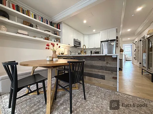 480 Warren St #2B Photo 1