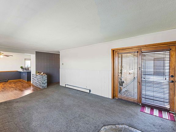 5th image of 2604 Hilltop Dr