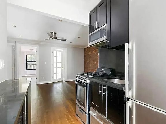4th image of 117 Avenue A APT 2