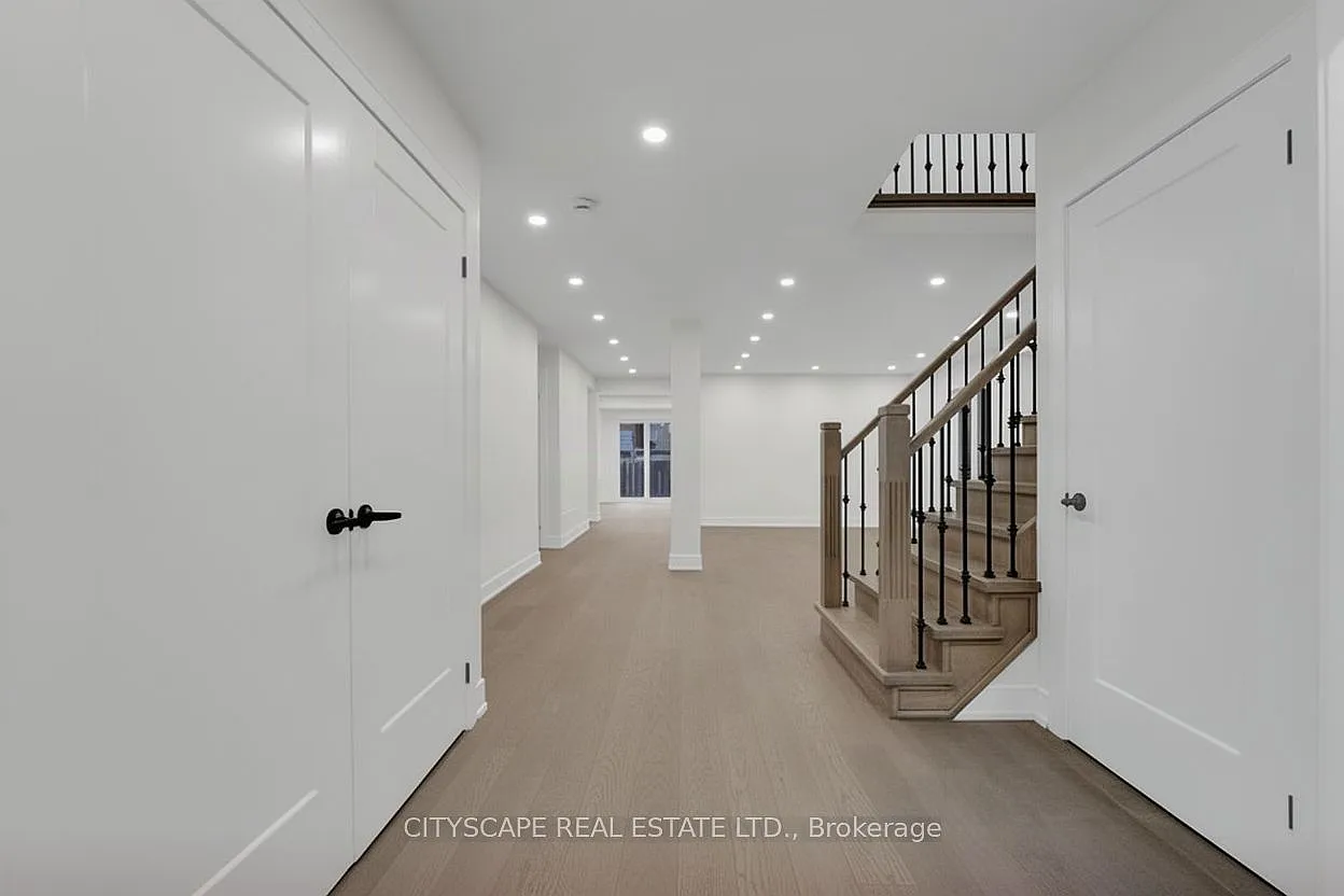 4 bed, $4,000 — Photo 3