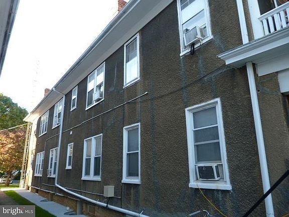 2nd image of 1133 Hamilton Blvd