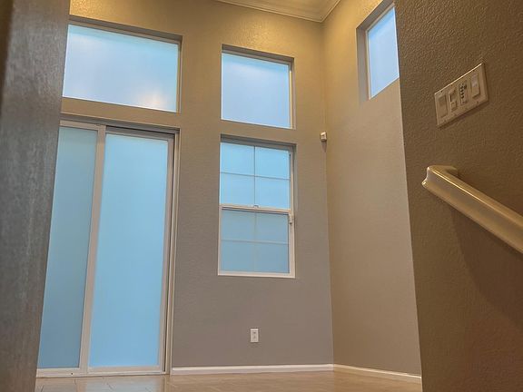 2nd image of 2796 Villas Way