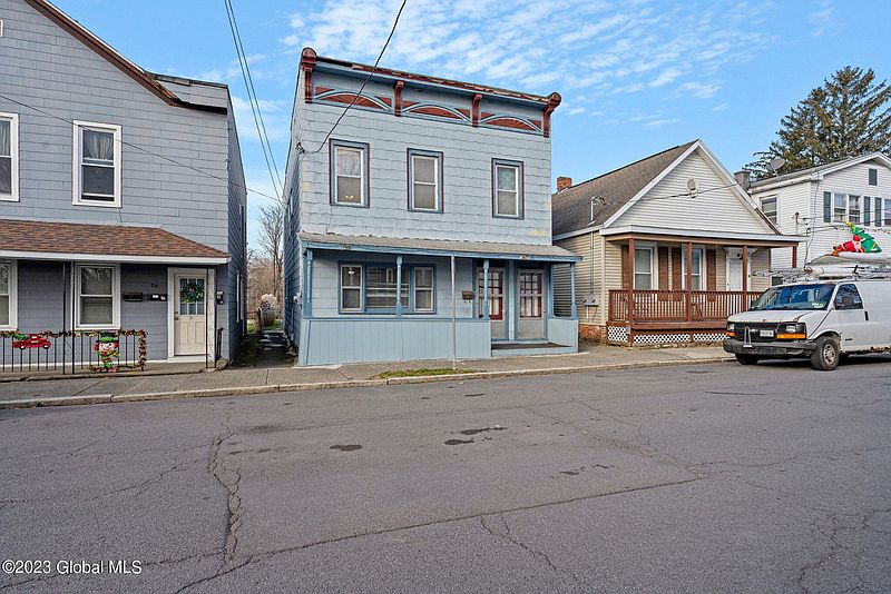 2nd image of 26 Division Street
