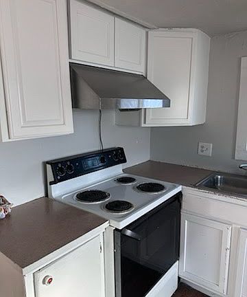 5th image of 1323 E Elgin St Trailer 40