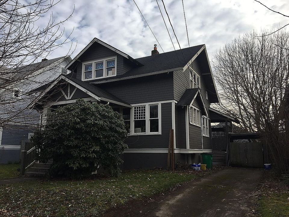 2nd image of 546 NE Cook St
