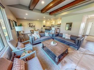 6751 56th Avenue Pl, Columbus, NE 68601