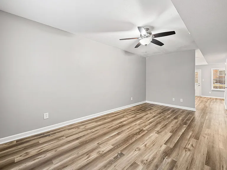Turtle Creek Townhomes — Photo 5