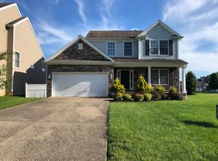 5415 Bannon Crossings Dr, Louisville, KY