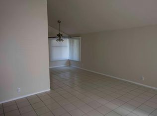 2712 Hartford Ave, Fullerton, CA 92835