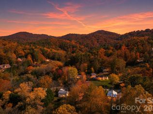 13 Bassett Rd, Asheville, NC 28804