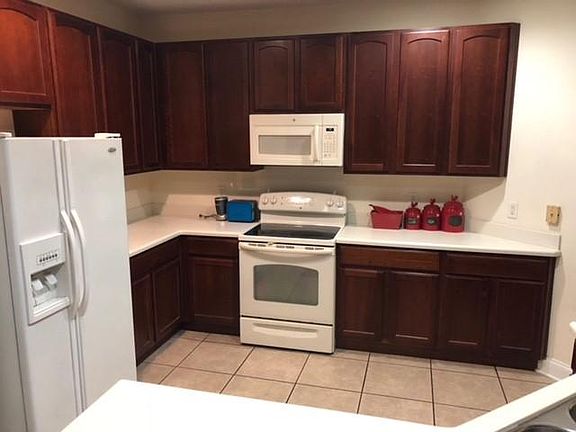 Kitchen (2)