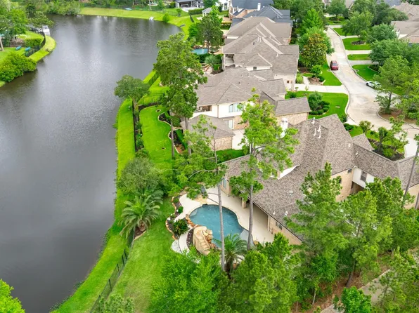 3 Mosaic Point Pl, Spring, TX 77389