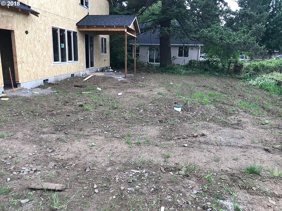 2nd image of 14012 NE 35th Cir