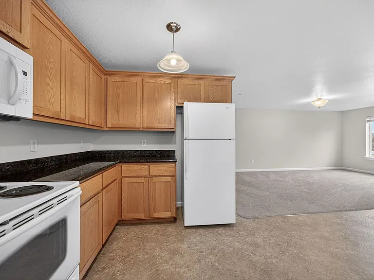 2533 Corona Ave #C — Photo 13