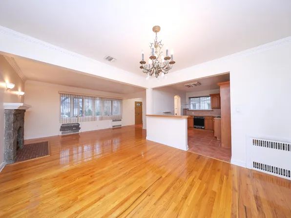 75-59 195th Street image 13 of 16