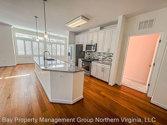 4th image of 9430 Silver King Ct Unit 402