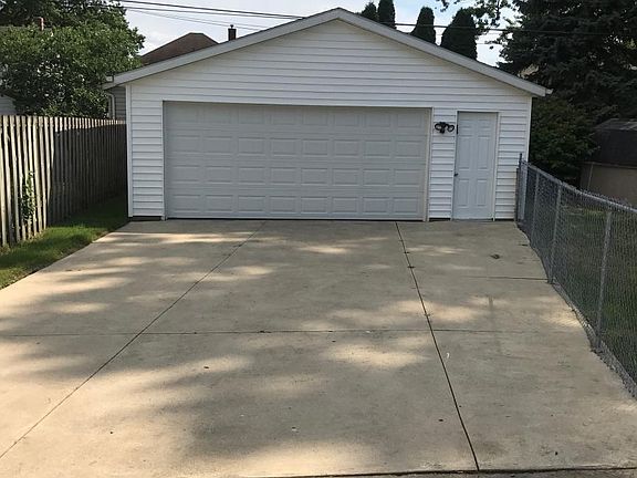 2nd image of 242 Hayes Ave