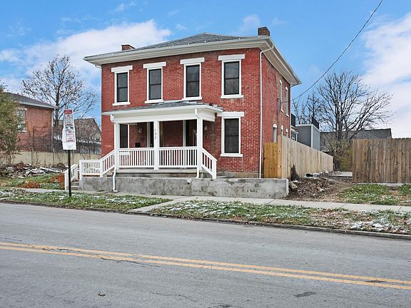 3rd image of 192-194 E 2nd Ave