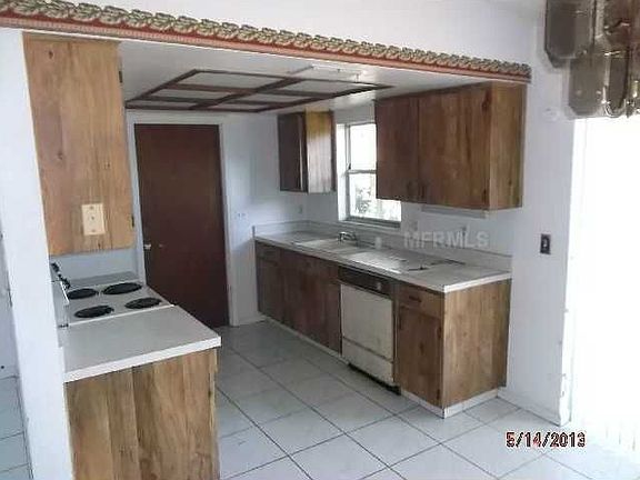 4th image of 6780 71st Ave N