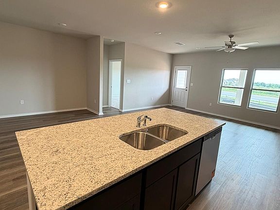 4th image of 25533 Flora Bella Ln
