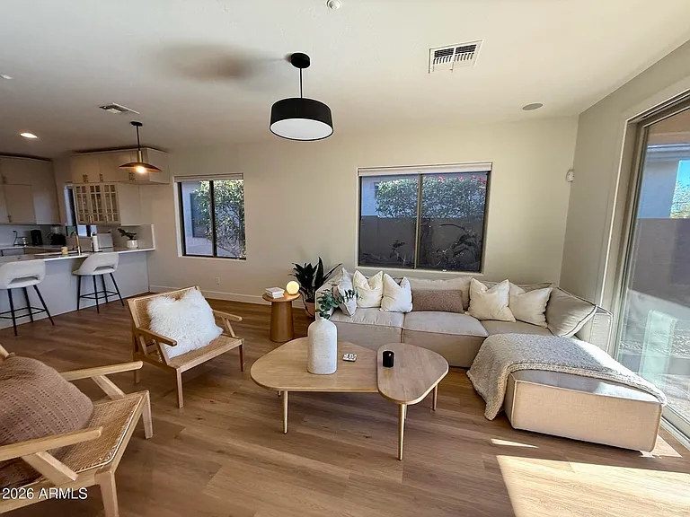 1839 W Owens Way — Photo 10