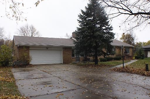 4th image of 2516 Golfview Dr