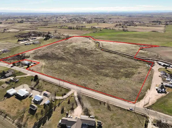 28677 Farmway Rd, Caldwell, ID 83607