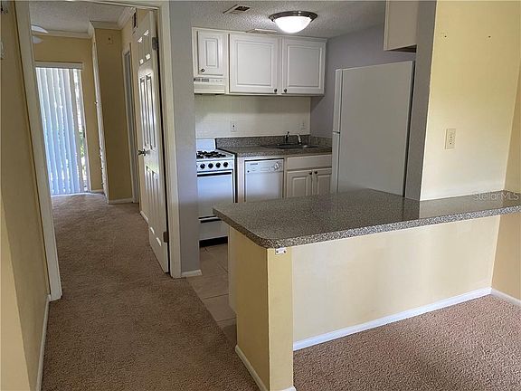 3rd image of 127 Oyster Bay Cir APT 120
