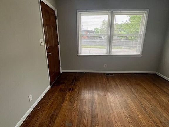4th image of 2160 Winterberry Dr APT A