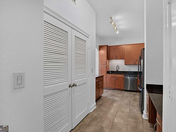 5th image of 3445 Stratford Rd NE APT 2307