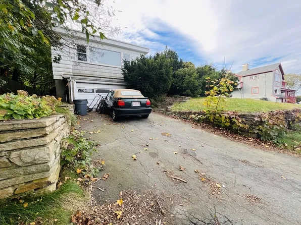 3 Nautical Ln, Nahant, MA 01908