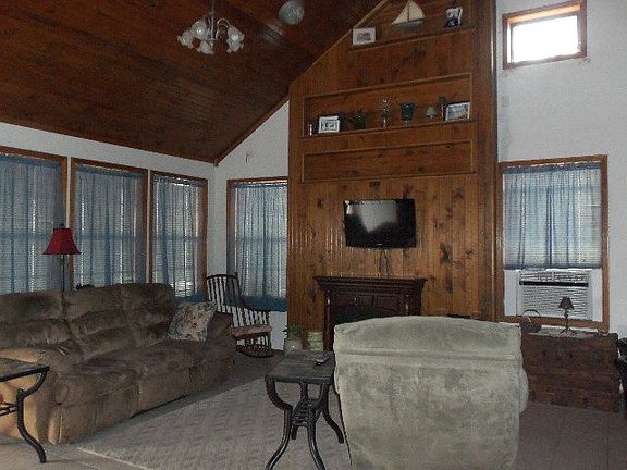 4th image of 4739 Lake Cr 307