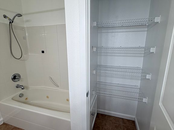 2nd image of 1000 SW 170th Ave Unit 101