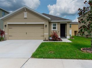 207 Cinnamon Bark Pl, Valrico, FL 33594