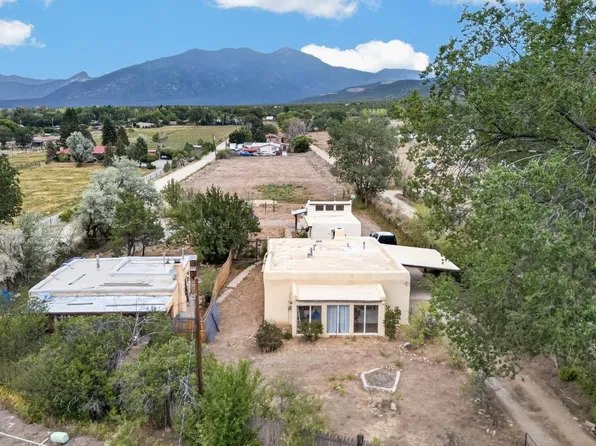 903 Baca Lane B and C, Taos, NM 87571