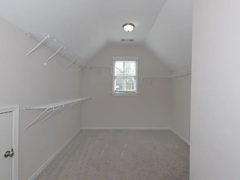 2033 Cherokee Dr — Photo 23
