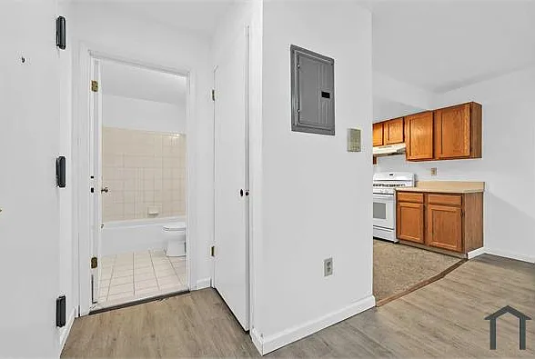 1398 Fulton Ave #2 — Photo 3