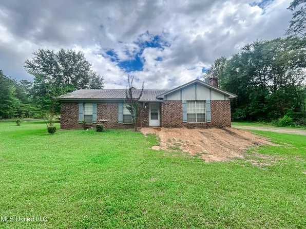 2132 Rhymes Rd, Crystal Springs, MS 39059