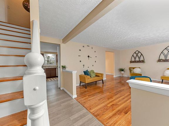3rd image of 11377 Kary Ln
