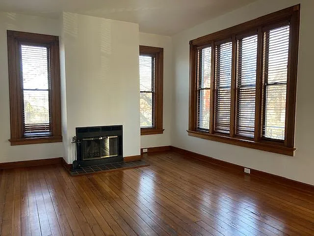 2 Saint James Ave #2 — Photo 6