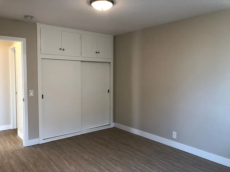 1526 W Oceanfront — Photo 11