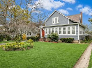 145 Maple Ave, Westbury, NY 11590