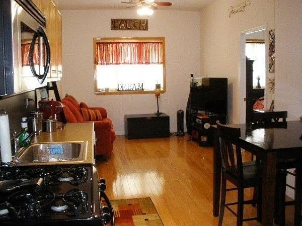 100 Gatling Pl photo 1